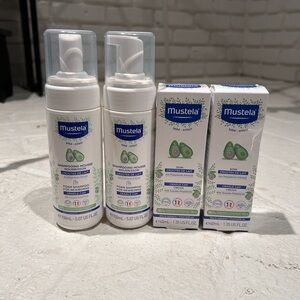 Mustela Baby Cradle Cap Bundle with Foaming Shampoo & Cream 4pc